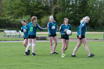 Bild 33 - Faustball Frauen Wiemersdorf